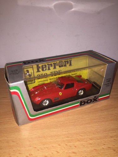 Model box ferrari 250 - box,