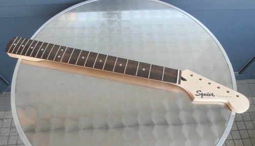 Fender squier stratocaster - squier,