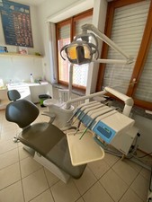 vendo riunito odontoiatrico usato, OMS, color tortora, buone condizioni