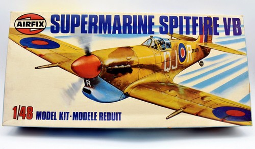 Modellini aerei model kit