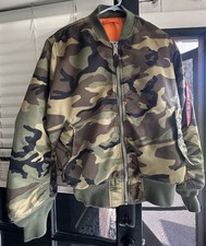 Alpha Industries MA-1 Bomber