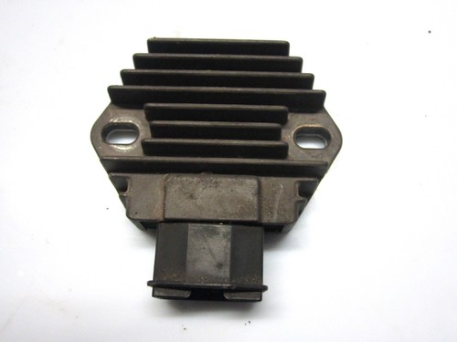 Regolatore tensione - regolatore,
