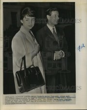 1960 Press Photo Captain Peter