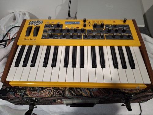 Dave smith instruments - dave,