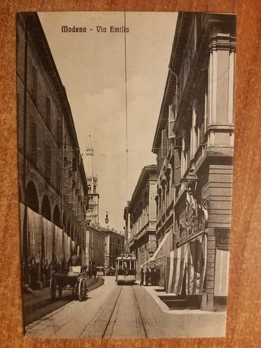 Modena via emilia - modena,