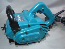 MAKITA Levigatrice e