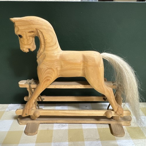 Cavallo legno - in,