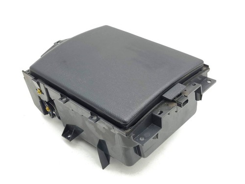 Nissan 350z 2004 console - nissan,
