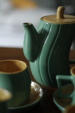Servizio caffè in ceramica. Massimo Iosa Ghini per Naj-Oleari. Vintage anni '80.