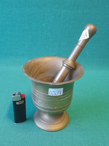 Mortaio vintage ottone con - mortaio,