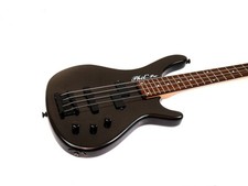 Chitarra elettrica basso