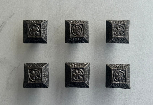 Maniglia pomello ornato porta