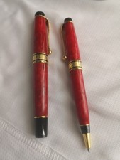 penna stilografica e sfera