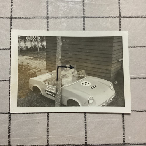 Automobile