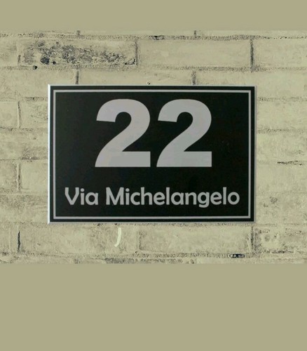 Numero civico con via - numero, in