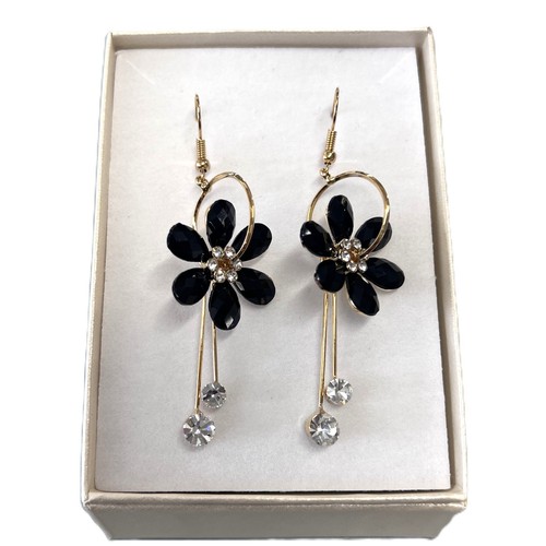 Orecchini lunghi fiori nero - fiori,