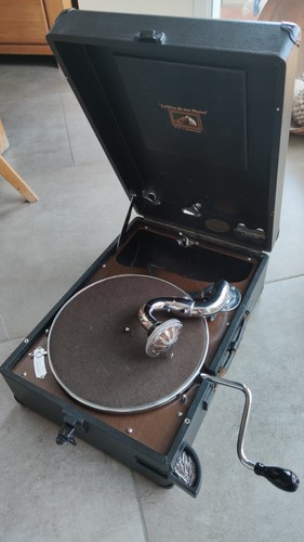 Gramophone portable hmv - portable,