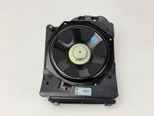 BMW 4 F32 F33 2016 subwoofer