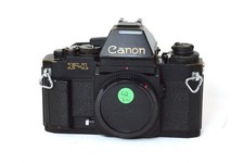 Fotocamera analogica Canon F1
