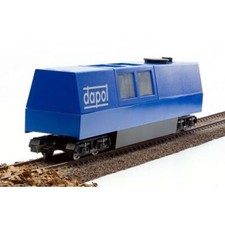 Motorised track cleaner