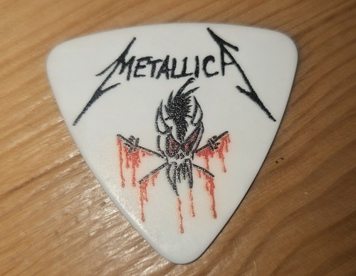 Metallica bass pick - bass,