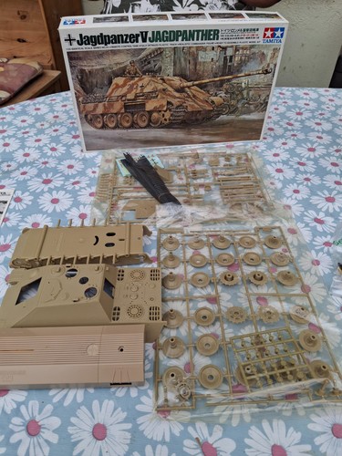 Tamiya cacciacarri v - 1/35,