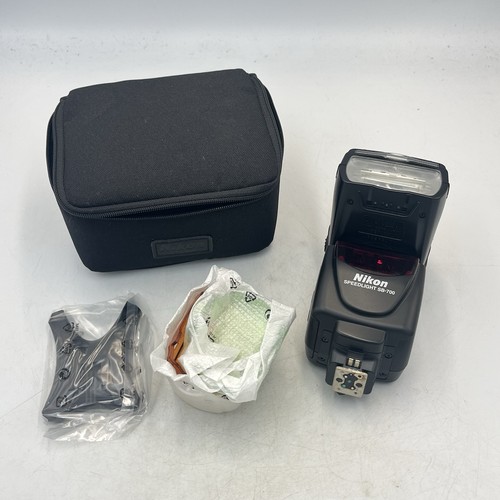 Nikon speedlight 700 flash - sb,