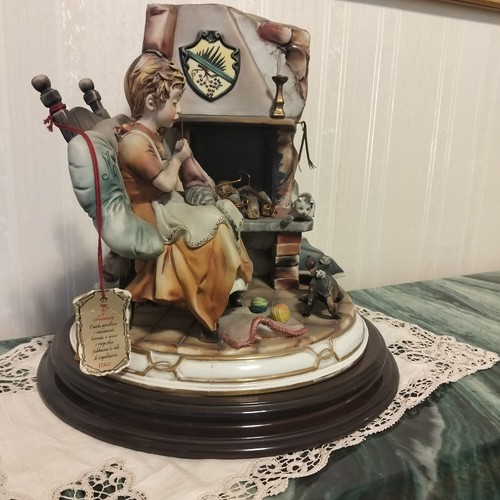 Statuetta lavorata mano - lavorata, in