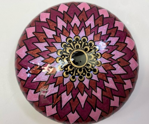 Dahlia mandala art pietra - art,