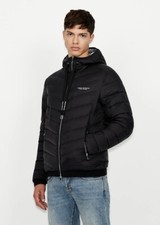 Piumino con cappuccio in piuma