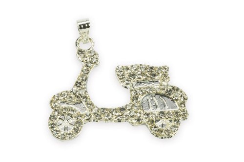 Ciondolo con strass forma di - con,