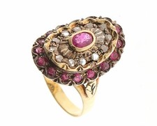 Anello in stile antico oro 18 kt 750 mill. Rubino naturale e diamanti 