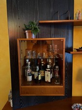 mobile soggiorno usato in ciliegio, faretti interni, tenuto come nuovo