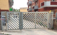 Garage box auto spazioso 32 m2 ANZIO