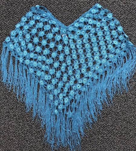 Poncho blu all - all'uncinetto, a