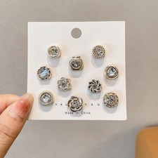 Accessorio spilla chic in