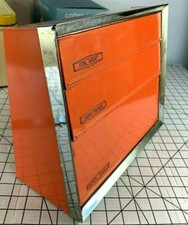 Armadio contenitore arancione