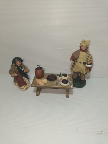 Statuine tavola imbandita - e,