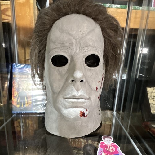 Rob zombies michael myers - michael, h1