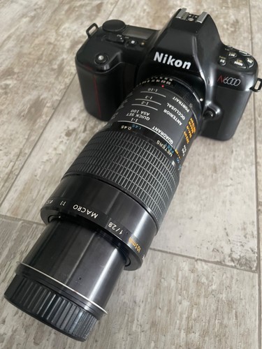 Fotocamera nikon n6000 con - n6000,