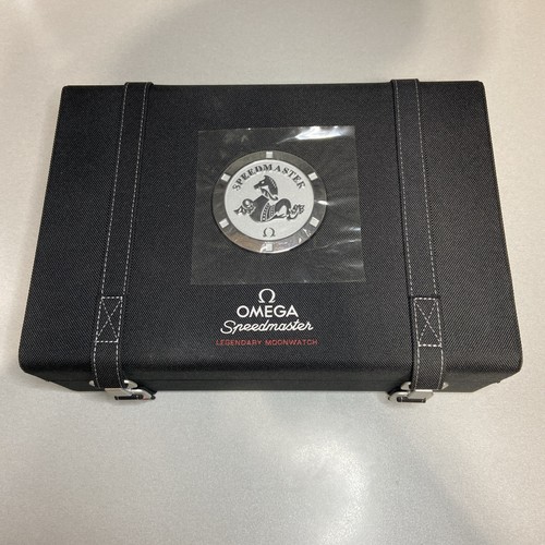 Omega speedmaster legendary - omega,