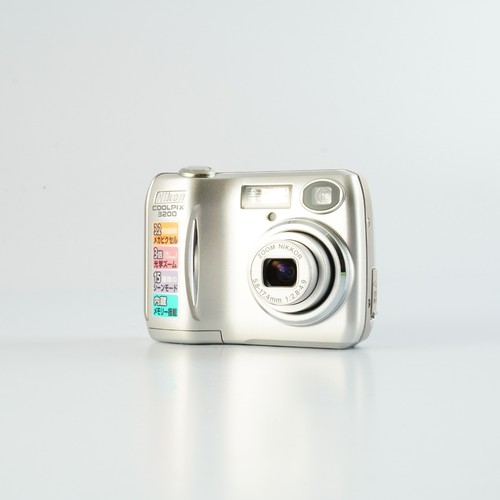 Eccellente fotocamera digitale - fotocamera,
