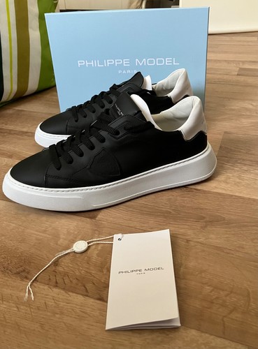 Sneakers basse modello