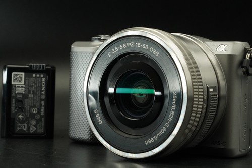 Fotocamera digitale mirrorless