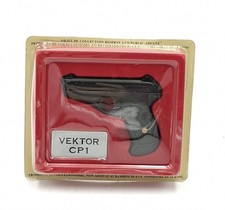 PISTOLE & REVOLVER " VEKTOR