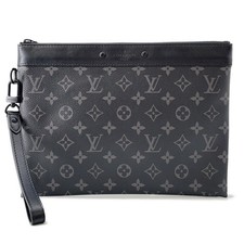 LOUIS VUITTON Pochette to Go