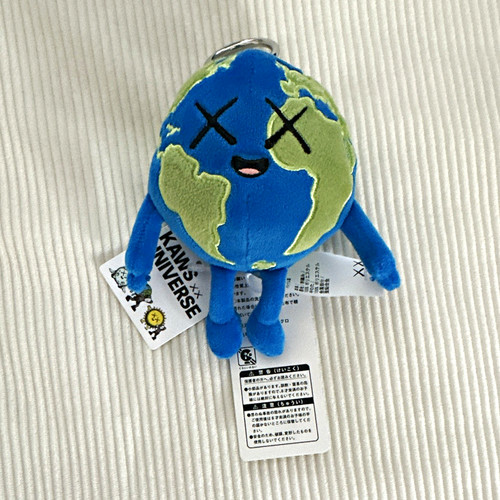 Giappone kaws uniqlo universe - uniqlo,