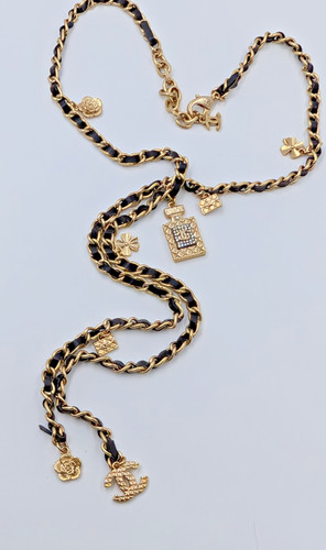 Chanel logo charms profumo - chanel, logo,