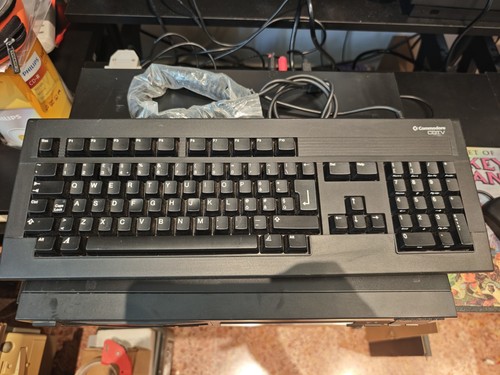 Commodore cdtv keyboard - cdtv,