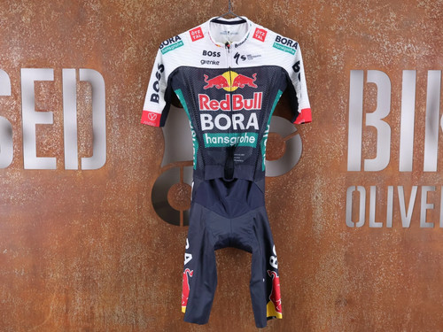 Specialized red bull bora - red,